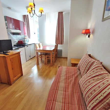 Pat 83, T2, Centre Luchon, Wifi, Casier A Skis, 4 Personnes Bagnères-de-Luchon Eksteriør billede