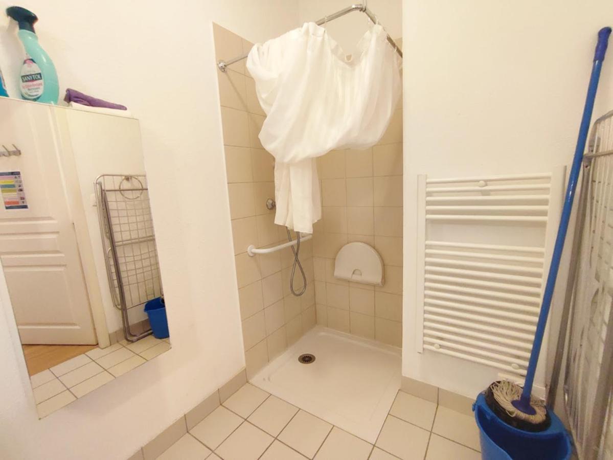 Pat 83, T2, Centre Luchon, Wifi, Casier A Skis, 4 Personnes Bagnères-de-Luchon Eksteriør billede