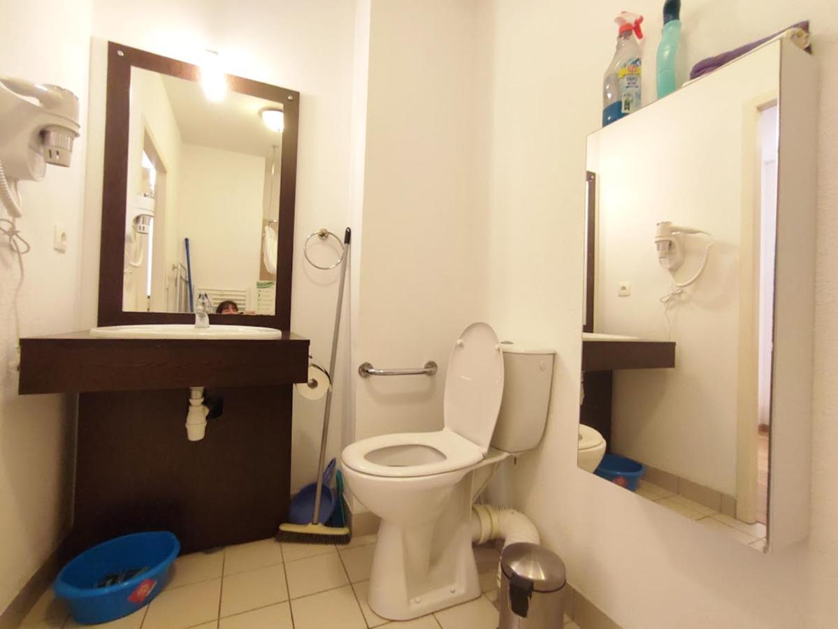 Pat 83, T2, Centre Luchon, Wifi, Casier A Skis, 4 Personnes Bagnères-de-Luchon Eksteriør billede