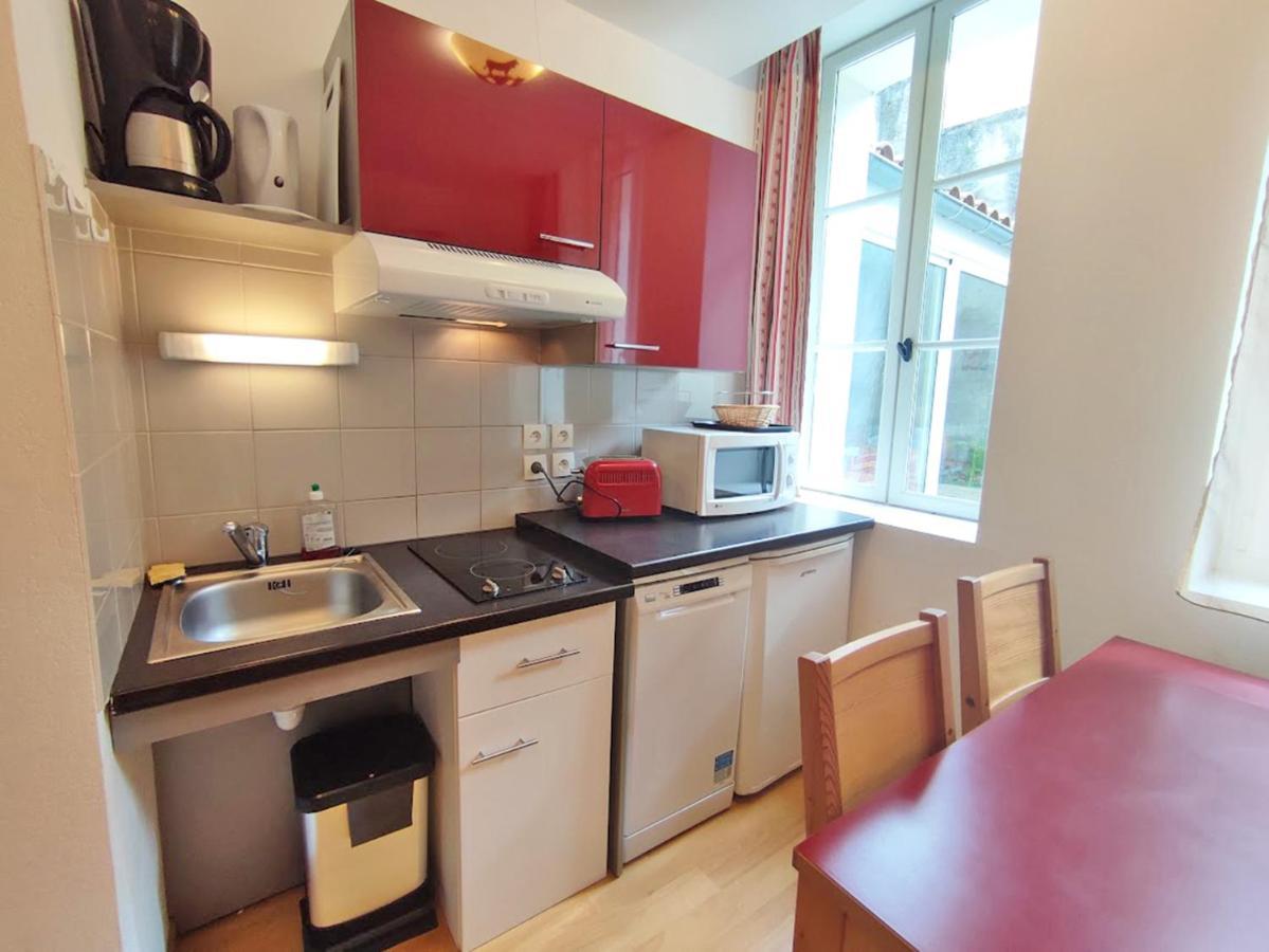 Pat 83, T2, Centre Luchon, Wifi, Casier A Skis, 4 Personnes Bagnères-de-Luchon Eksteriør billede